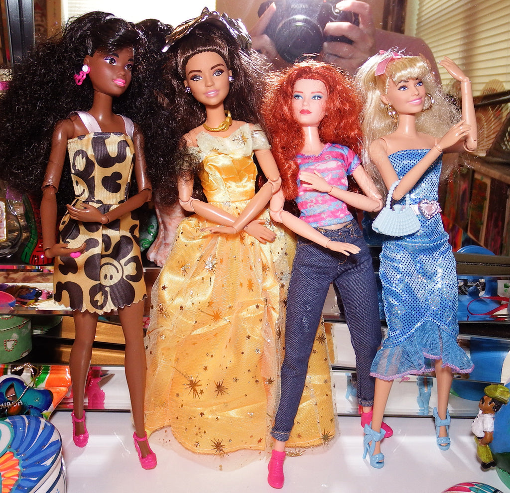 Small BJD, Barbies and LOL Surprise September Photoshoot