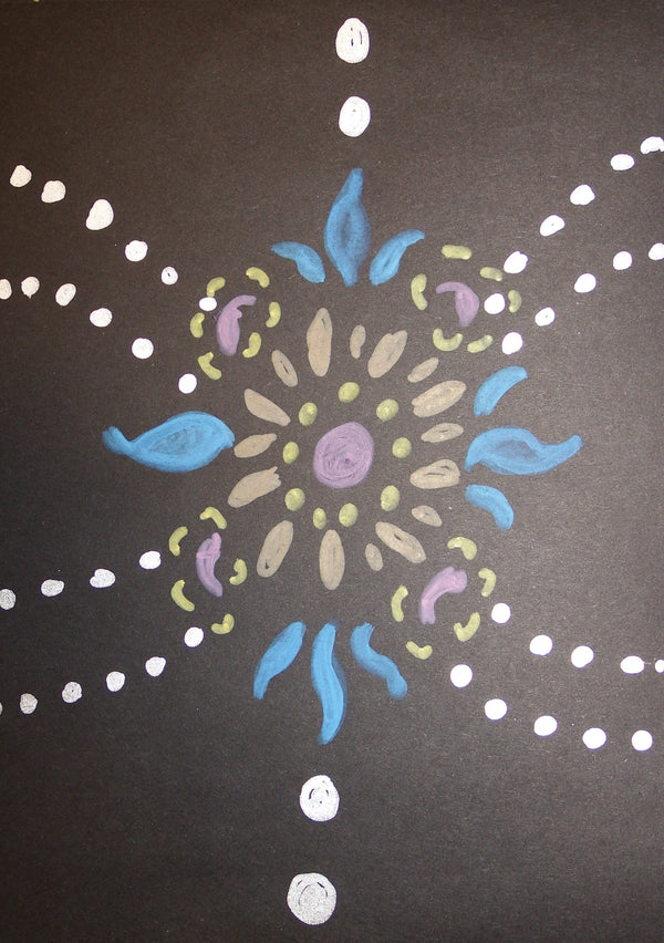 Henna Pattern August Complex Glow
