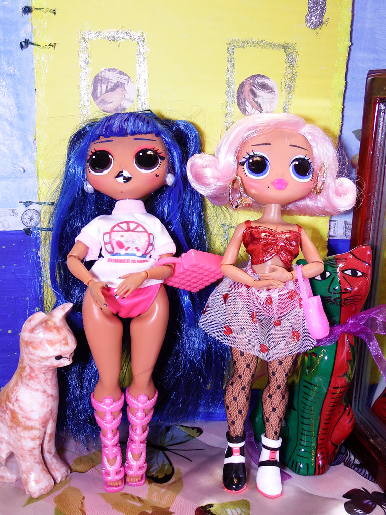 LOL Surprise Dolls in Swimsuit Red and Pink