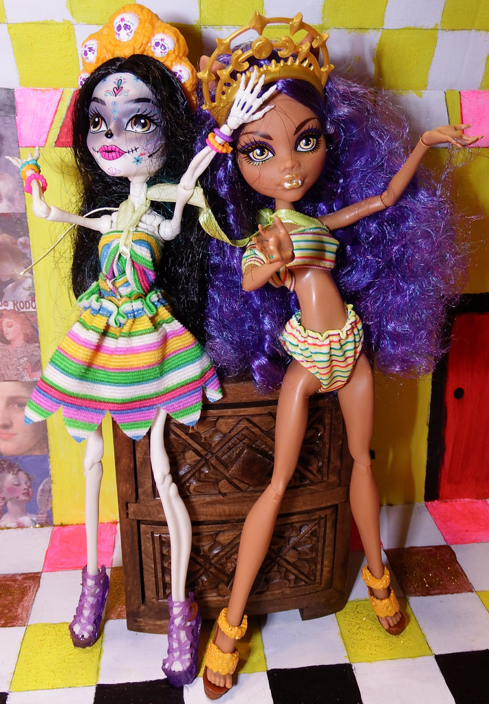 Monster High Swimsuit Photoshoot