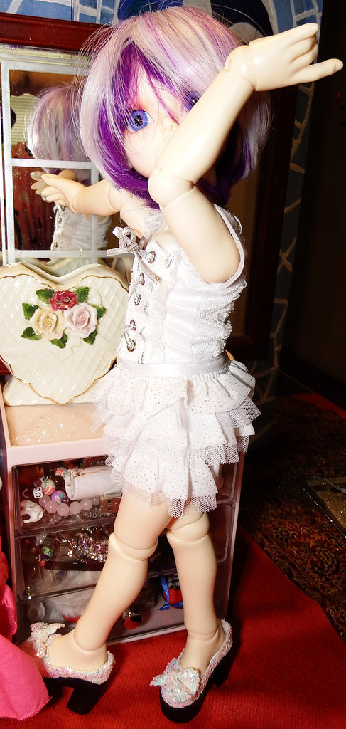 BJD Doll Bebe in Dancer snow Outfit