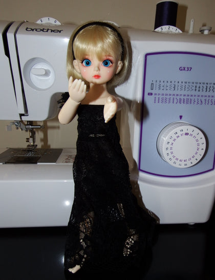 artsy sister,sewing machine,bjd doll