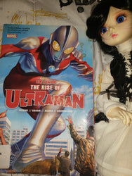 ULTRAMAN VOL. 1: THE RISE OF ULTRAMAN