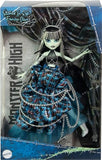 Monster High Doll, Frankie Stein Stitched in Style Fashion Collectible, Blue Plaid Couture Gown & Sewing-Inspired Accessories