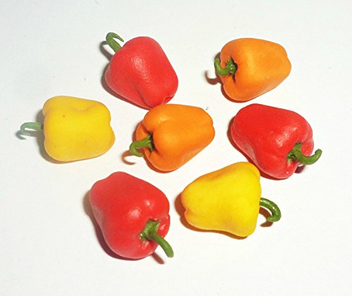Bulgarian pepper, sweet pepper 7 pieces. Dollhouse miniature 1:12