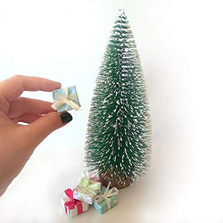 Miniature Christmas Tree with 4 Presents. Dollhouse Xmas 1:6 scale Decoration