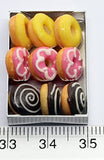 3 Pieces 1:12 Donut Dollhouse Miniature in Tray, Dollhouse Food Colorful Donut Dollhouse Kitchen Miniature