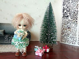 Miniature Christmas Tree with 4 Presents. Dollhouse Xmas 1:6 scale Decoration