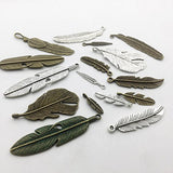 100g (about30-32pcs) Craft Supplies Mixed Feather Pendants Beads Charms Pendants for Crafting,