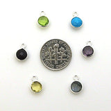 Bezel Gemstone Pendant - Tiny Circle Shape - 7mm - Sterling Silver Bezel Gem (2 pcs) (Peridot)