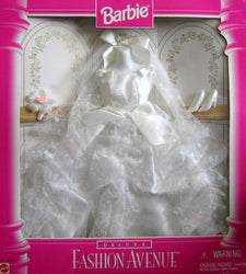 Barbie Deluxe Fashion Avenue Wedding Bridal Gown & Accessories (1996)