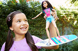 Barbie Dreamhouse Adventures Skipper Surf Doll, Approx. 11-Inch in Surfing Fashion, with Surfboard and Accessories, Gift for 3 to 7 Year Olds