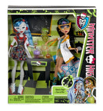 Monster High Classroom Partners Mad Science Cleo De Nile and Ghoulia Yelps Doll, 2-Pack