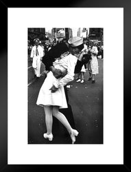 Poster Foundry Times Square The Kiss on VJ Day Photo Art Print Matted Framed Wall Art 20x26 inch