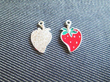 6 Pcs - Enamel Strawberry Pewter Charms Pendants Berry (NS254)